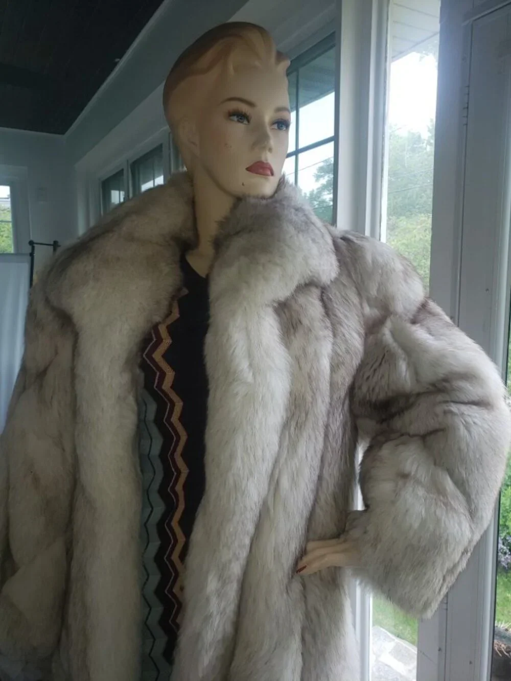 Christian Dior Full-Length Silver Blue Fox Fur Coat - Picture 3 of 10